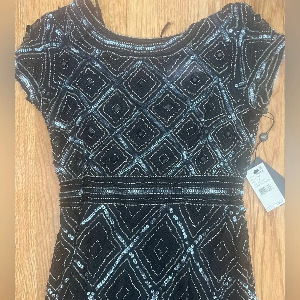 NWT Adrianna Papell Art Deco Diamond Beaded Evening Gown with Cap Sleeves - Picture 9 of 16
